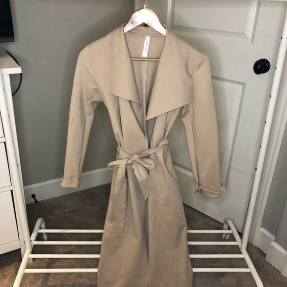 LOCK & KEY TAN/ CREAM TRENCH STYLE COAT - Picture 4 of 5